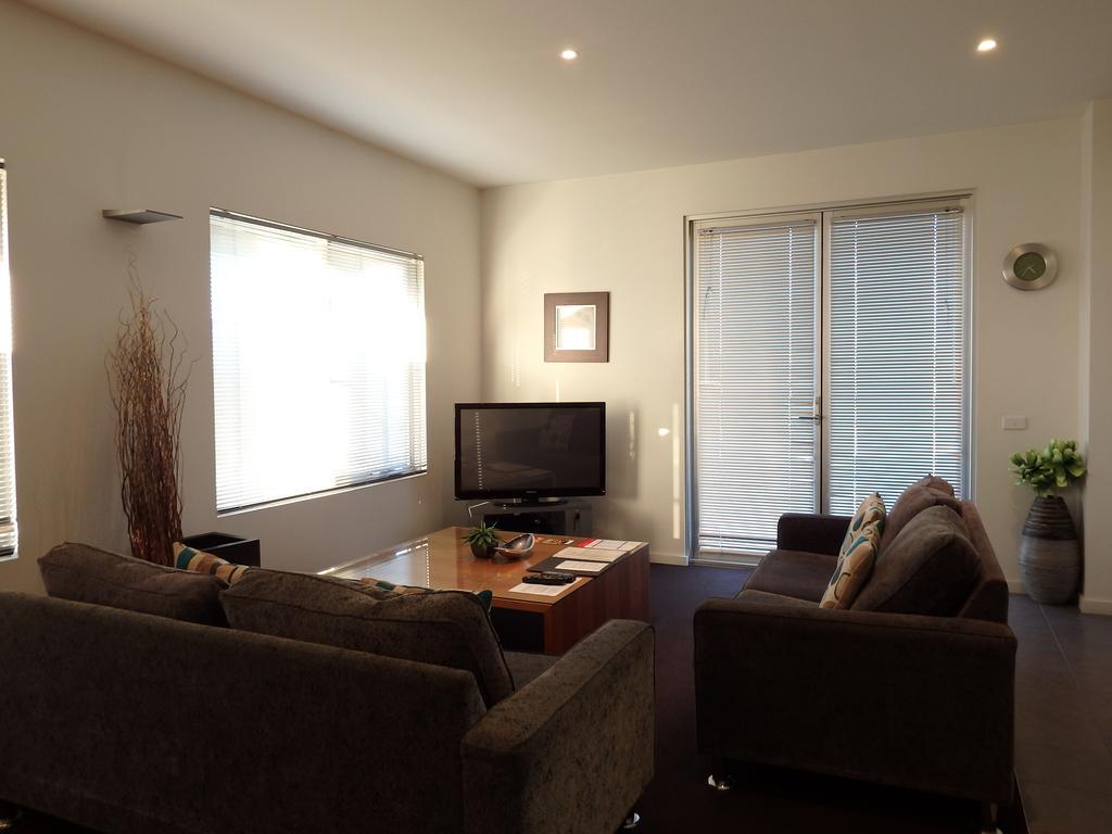 Apartments @ Kew Q45 Melbourne Exteriör bild